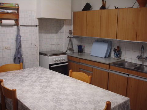 cocina segunda muy amplia